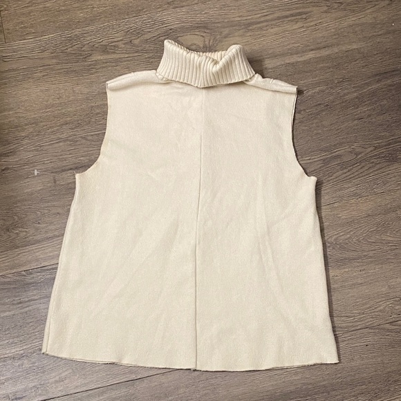 Zara Cream Sleeveless Turtleneck Sweater - Picture 6 of 7